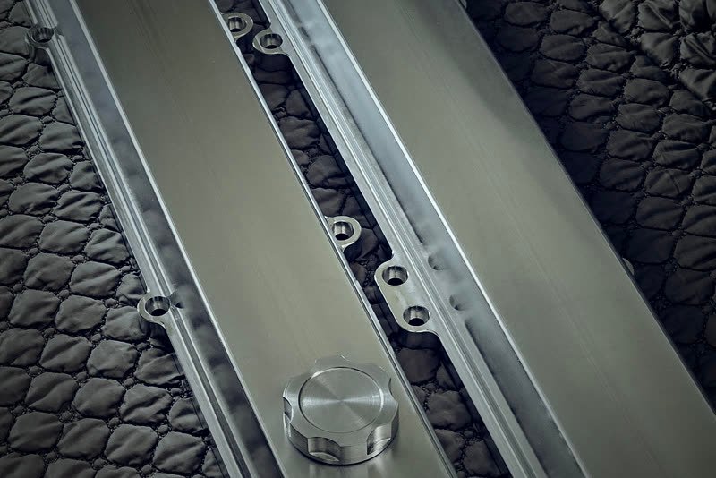 Para aluminiowych listew osłonowych po obróbce CNC